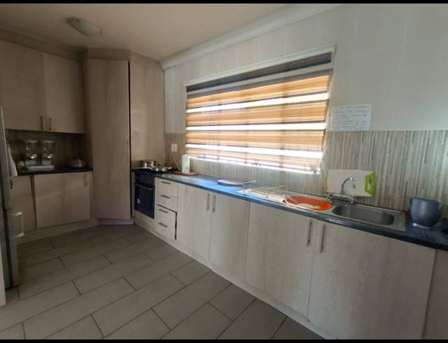 3 BEDROOM HOUSE FOR SALE IN VANDERBIJLPARK SW 1